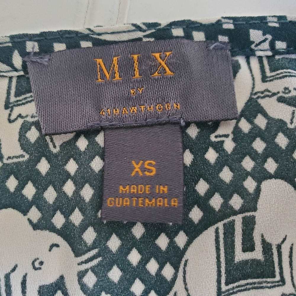 Elephant print blouse - Picture 3 of 3